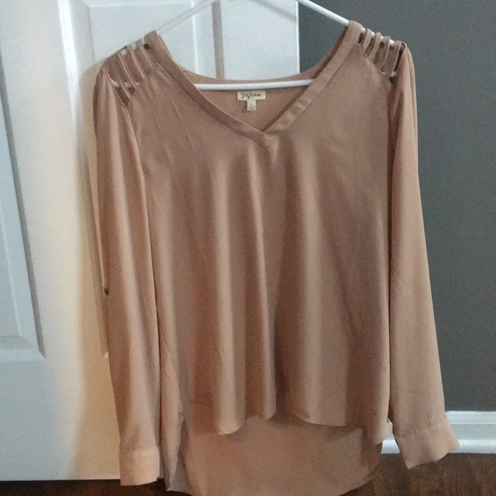 Cutout shoulder blouse